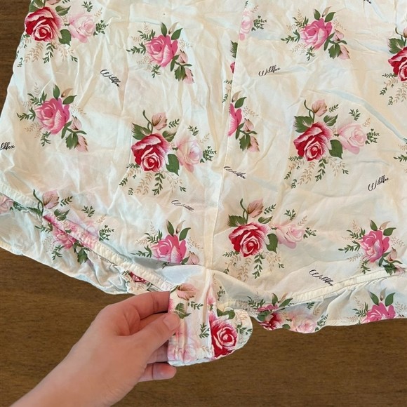 WILDFOX Intimate Romper Womens White Large Red Rose Sleepwear - Picture 6 of 10